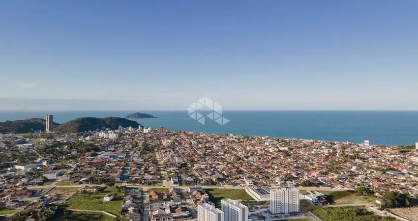 Apartamento 2 quartos/dormitórios próximo ao beto carrero world em penha - sc