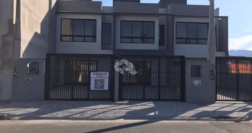 Geminados suíte mais dois quartos bairro amizade jaraguá do sul