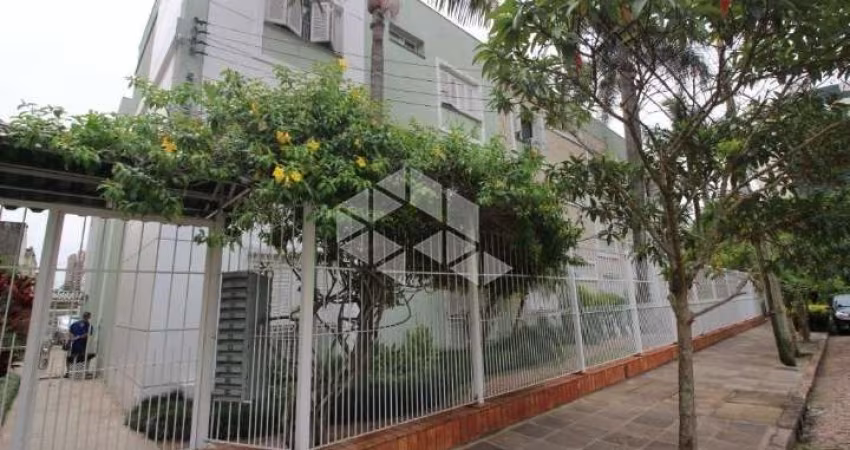2 dormitórios suíte 1 garagem  Shopping Praia de Belas