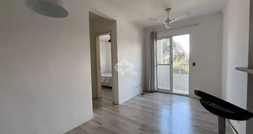 Apartamento de 02 dormitórios, sacada,  2 banheiros, com vaga, no Teresópolis