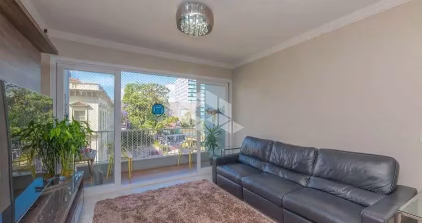 Apartamento com  3 dormitórios,3 banheiros e garagem
