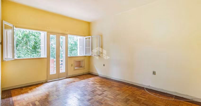 Apartamento com 2 Dormitórios no bairro Petrópolis em Porto Alegre