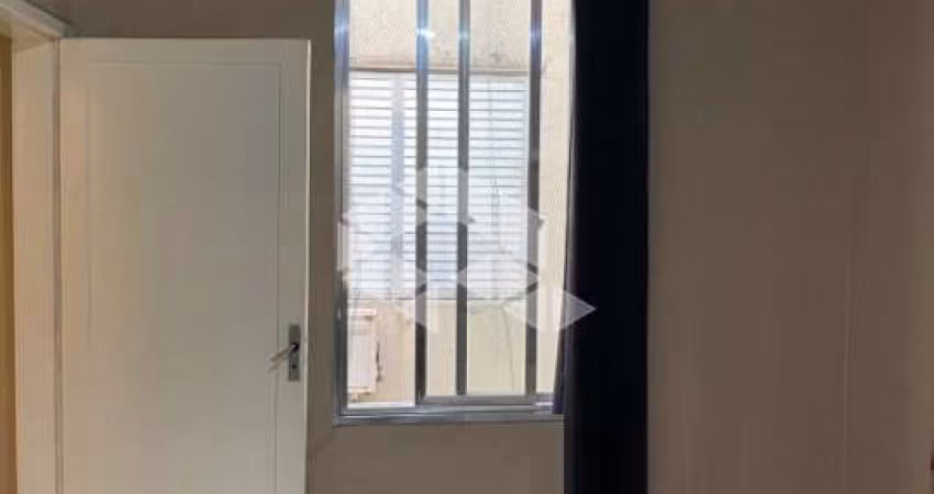 Apartamento á venda no bairro Farroupilha