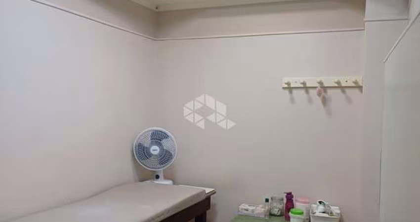 Conjunto Sala/Comercial com 43,37 m² privativos para venda  no  bairro C. Histórico