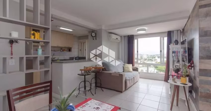 Apartamento com 02 dormitórios, sacada, garagem e próximo ao novo shopping zaffari/ bourbon teresópolis.