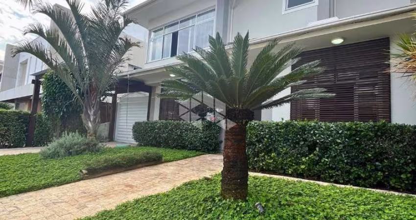 Casa a venda em Jurerê internacional -   298 m²