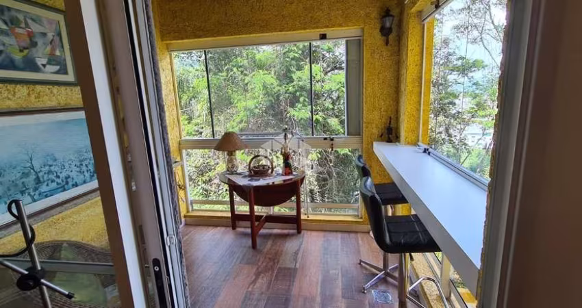 Apartamento a venda  em Canajurê com maravilhosa  vista mar