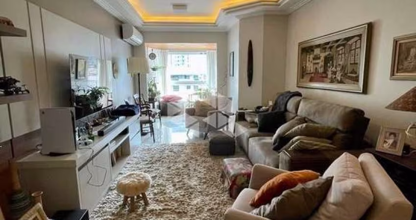 Excelente apartamento à venda em Itapema.