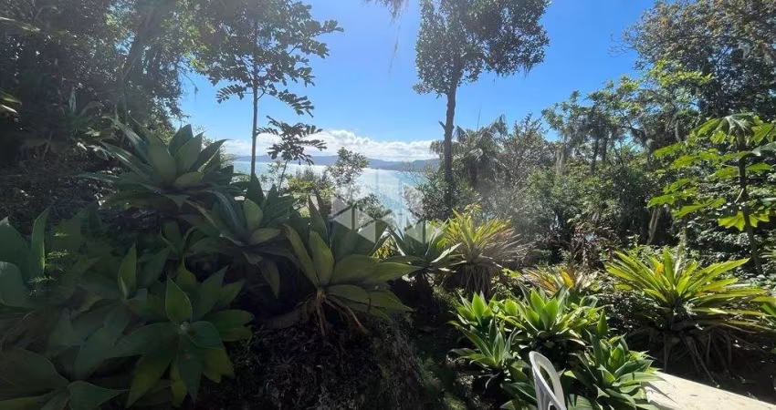 Terreno a venda na Praia do Forte