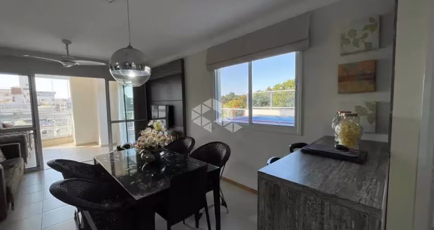 Cobertura à venda 100 metros da Praia Canasvieiras