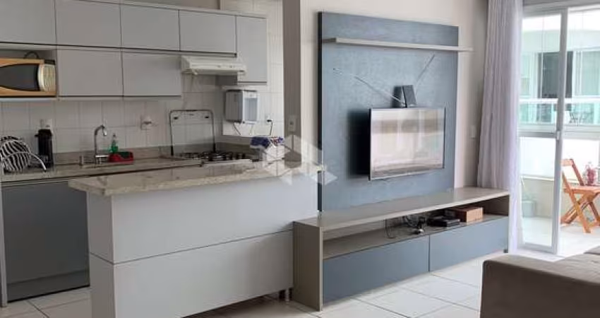 APARTAMENTO DE 2 DORMITÓRIOS À VENDA EM CANASVIEIRAS 100M DO MAR