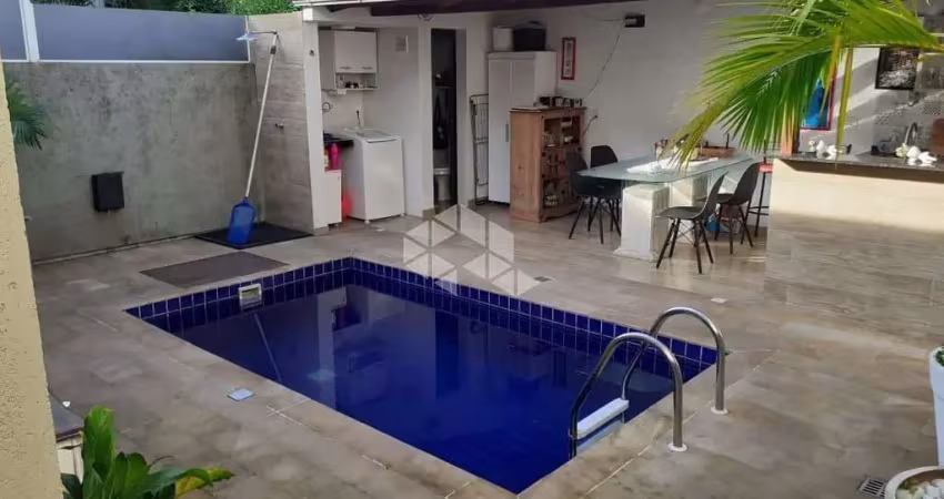 Casa em condomínio fechado com 3 quartos à venda na Rua do Ipê da Várzea, 84, Cachoeira do Bom Jesus, Florianópolis