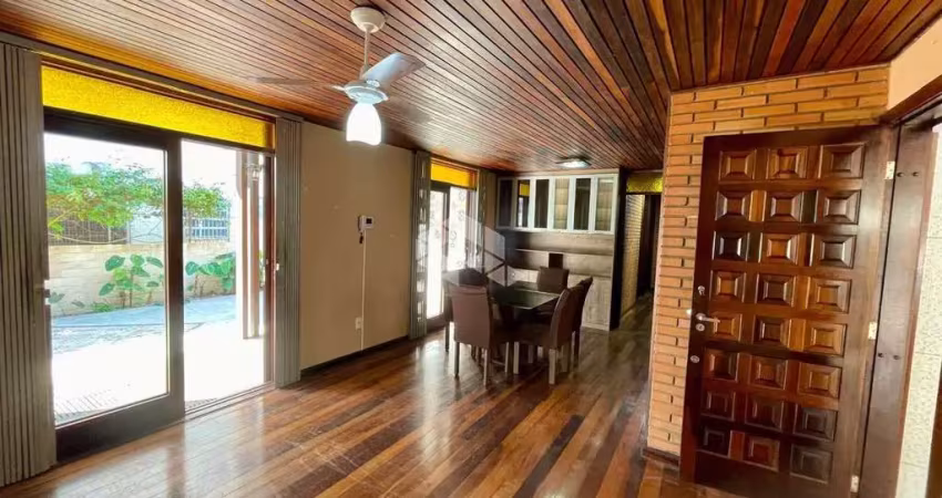Casa com 3 quartos à venda na Rua João Luiz da Silva Brito, 334, Canasvieiras, Florianópolis