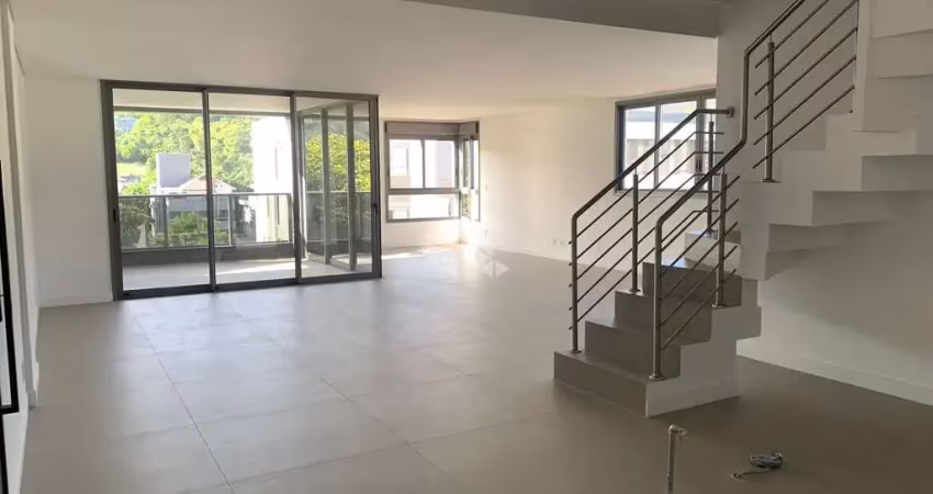 Apartamento duplex  na cobertura com vista mar à venda em jurerê - 4 suítes e 4 vagas