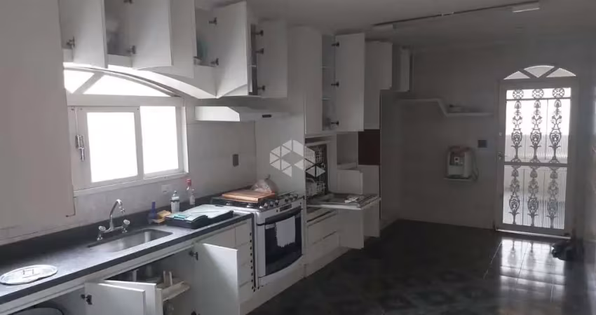 Casa em condomínio fechado com 5 quartos à venda na Rua Cambará, 60, Vila Bertioga, São Paulo