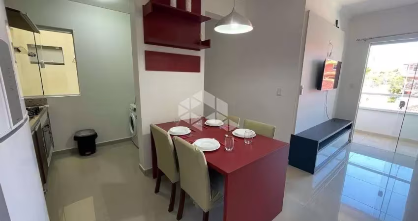 Apartamento 2 dormitórios a 100m do mar