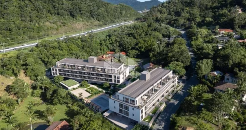 Apartamento com 1 dormitório, sendo 1 suíte com churrasqueira em Santo Antônio de Lisboa