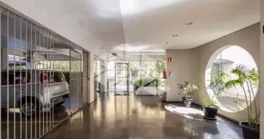 Apartamento a uma quadra do parque farroupilha de porto alegre 3 dormitórios / quartos mais vagaquartos mais vaga           /quartos mais vaga