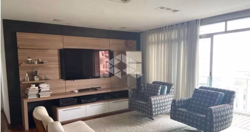 VENDA Apartamento no Campo Belo, 203m 3 dormitórios (1 suíte) e 2 vagas