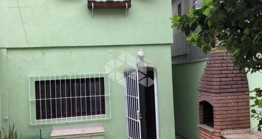 VENDA Sobrado de 178m² com 3 dorms/ 1 Suíte, 2 vagas no Brooklin.