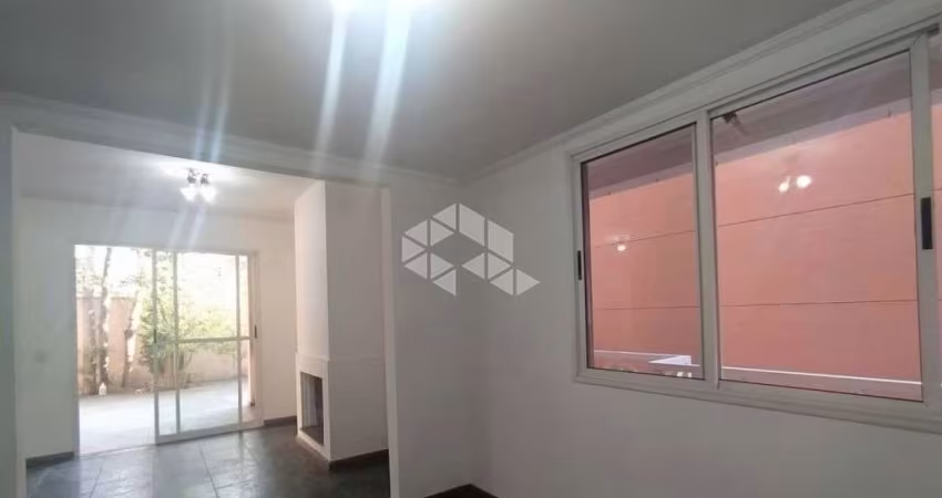 VENDA Casa em CONDOMÍNIO  com 3 suítes - 3 vagas - ALTO DA BOA VISTA