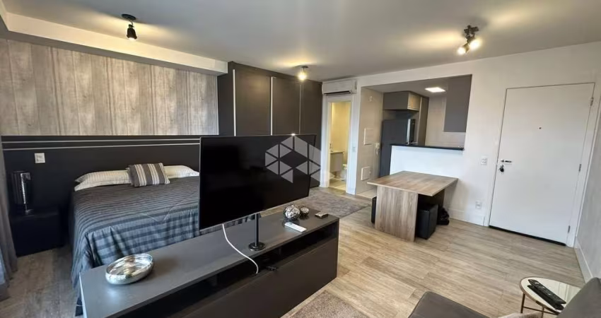 Studio mobiliado a venda na Chácara Santo Antonio com 47 metros, 1 dormitórios, 1 vaga