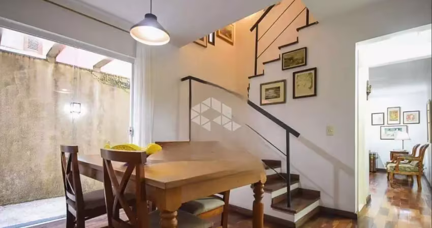 Casa a venda 3 dormitórios (1 suíte)  Paraiso Morumbi - 2 vagas