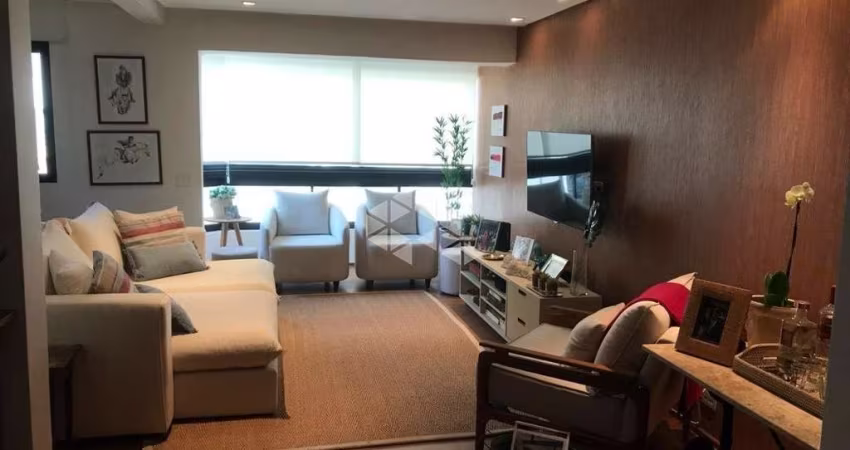 Apartamento à venda de 130m² com 3 dormitórios (2 suítes) e 1 vaga no Brooklin, próximo do metrô