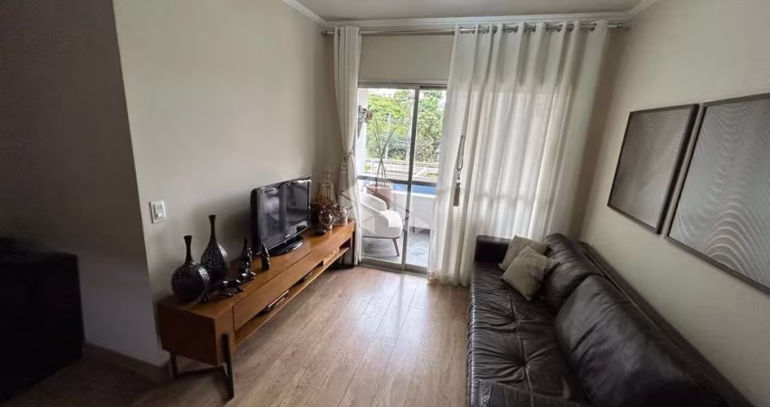 Apartamento à venda de 78m² com 3 dormitórios (1 suíte)  e 1 vaga no Brooklin, próximo de vias de acesso