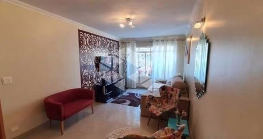VENDA Sobrado de 150m² com 3 dormitórios e 2 vagas no Brooklin, perto de transporte