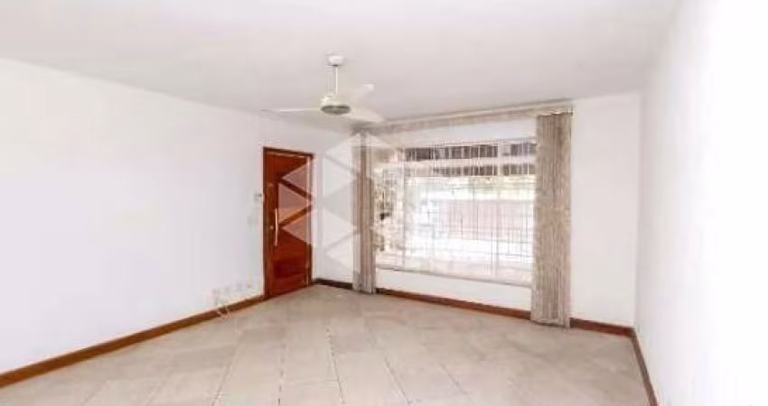 Sobrado à venda de 125m² com 2 dormitórios e 2 vagas no Brooklin, próximo do metrô