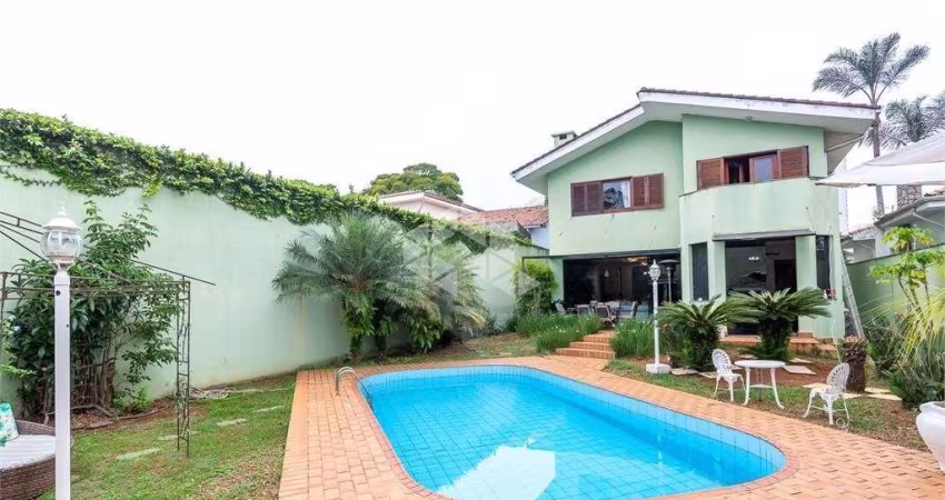 VENDA Sobrado no Brooklin com Piscina - 4 dormitórios (2 suítes), 5 vagas