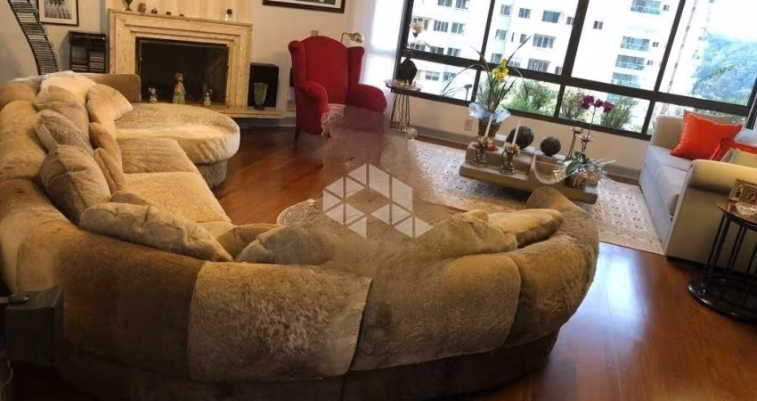 Apartamento à venda 330m² 4 dormitórios, 4  suítes 4 vagas no Morumbi