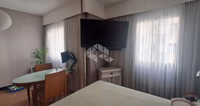 VENDA Apartamento com 27m², 1 dormitório, 1 vaga - Moema