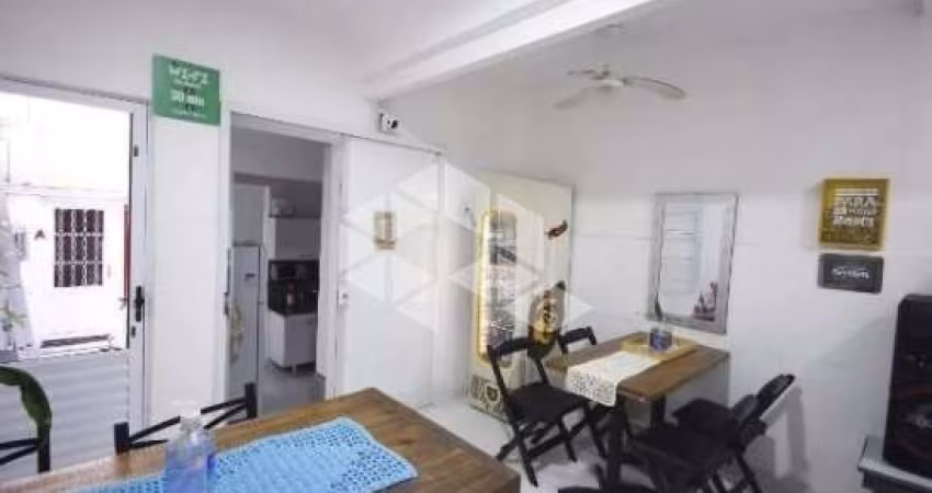 Sobrado à venda de 144m² com 3 dormitórios (1 suíte) e 1 vaga na Vila Clementino, próximo de metrô