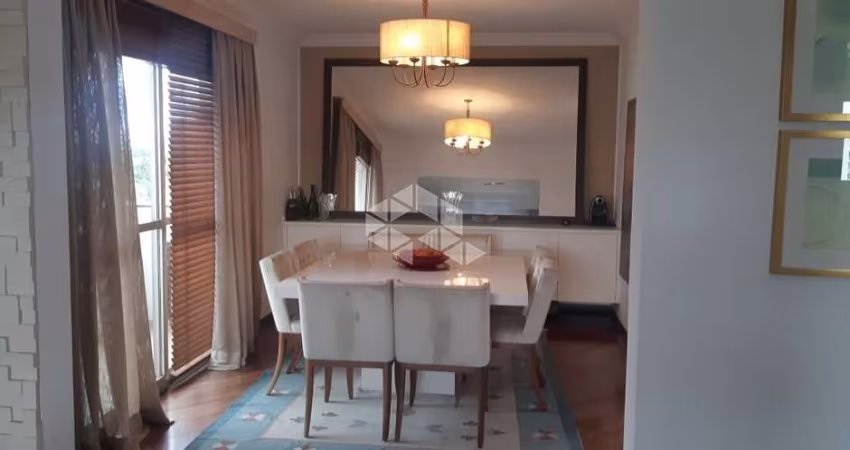 Apartamento a venda em Moema com 240 m², 4 dormitorios sendo 3 suite e 4 vagas
