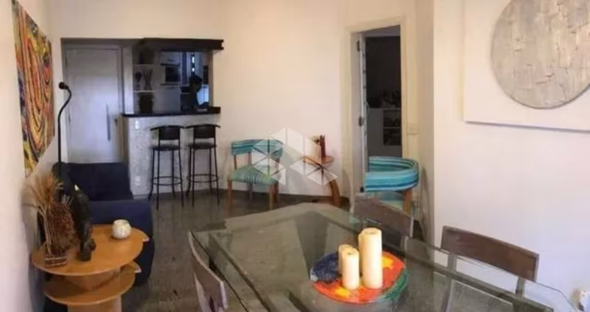Apartamento no Condomínio Edifício Soho Square na Vila Paulista com 2 dormitórios 2 banheiros 1 vaga