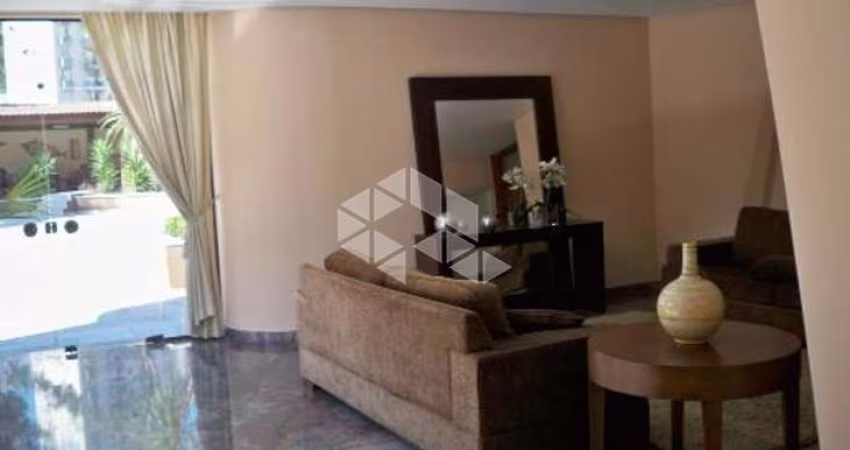 VENDA Apartamento com 267m²,  4 dormitórios ( 3suítes) e 4 vagas no Morumbi