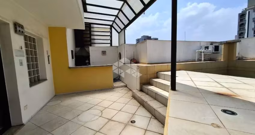 Cobertura Duplex de Cinema em Moema: 206m², 3 Suítes e Piscina Privativa com Vista Panorâmica