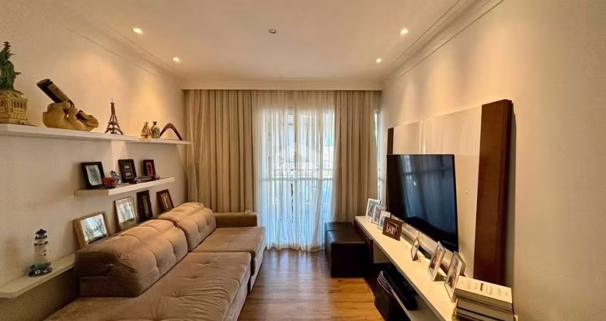 VENDA, apartamento de 83m² com 3 dormitórios (1 suíte), 2 vagas na Vila Mascote, próximo de vias de acesso