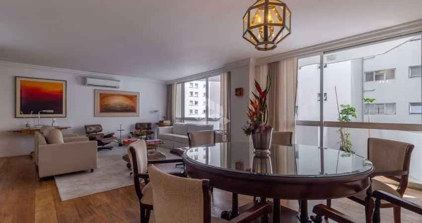 Apartamento com 3 Quartos e 3 banheiros à Venda, 188 m², JD Paulista