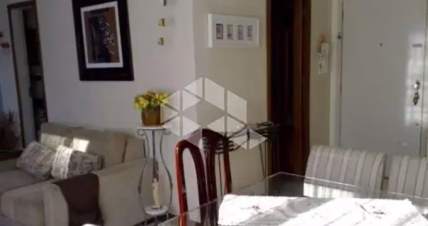 Cobertura 2 quartos com 1 vaga no bairro Cristal, poucos minutos do Barra Shopping