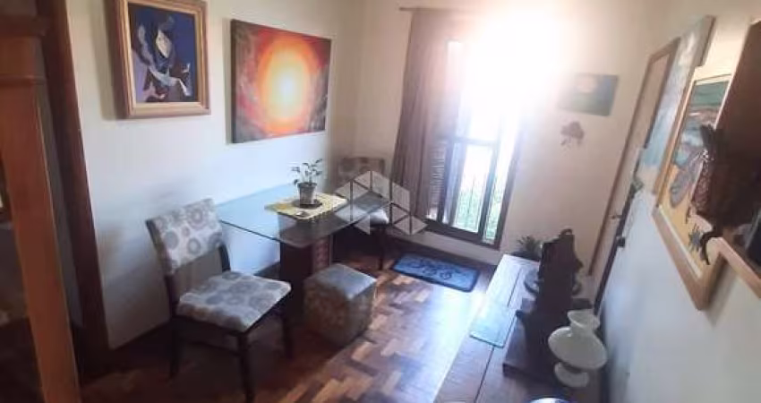 Apartamento com 2 dormitorios no menino Deus