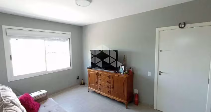 Apartamento reformado 2 dormitórios junto ao colégio maria imaculada
