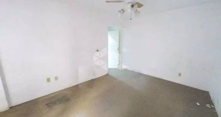 Apartamento térreo com pátio - 1 dormitorios / centro histórico
