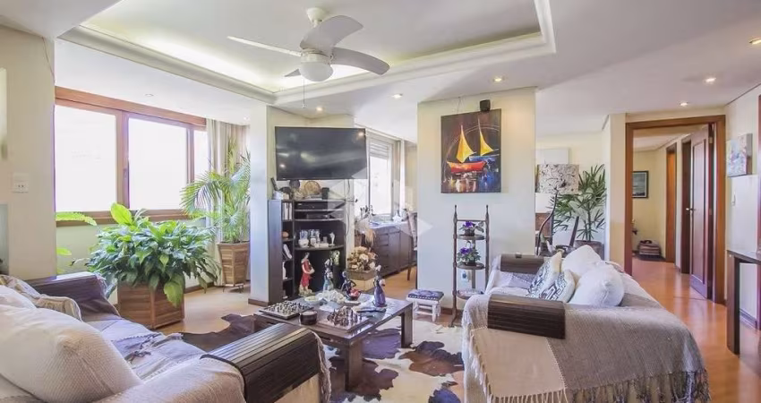 APARTAMENTO COBERTURA COM 3 DORM/QUARTOS E VAGA NO MENINO DEUS