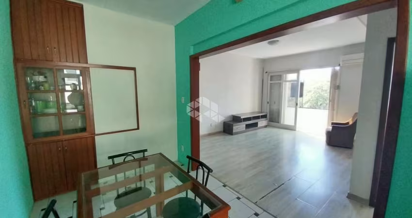 Apartamento 01 dormitório, sacada e garagem  no menino deus