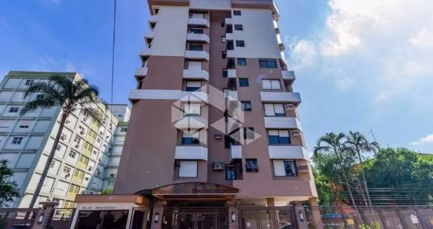 Apartamento 02 dormitórios, com 65 metros privativos, garagem , no Menino deus