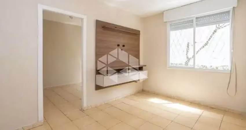 Apartamento 01 dormitório garagem Rotativa desocupado e modernizado Portaria salão festa
