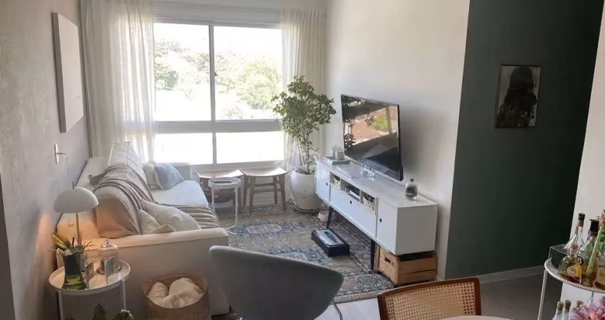 Apartamento com 71 m² e 3 quartos à venda no partenon